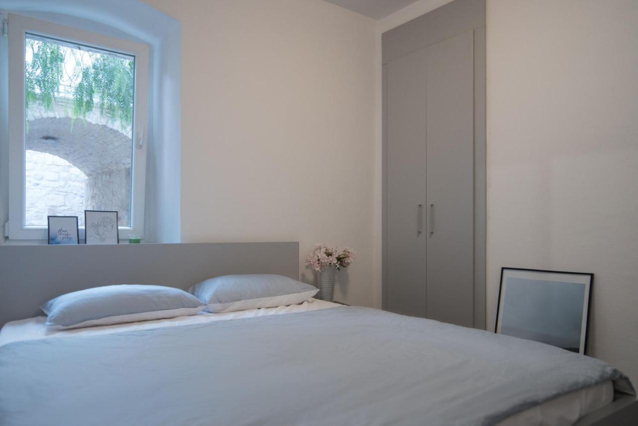 Apartmani Stones Sutivan I Ngoại thất bức ảnh