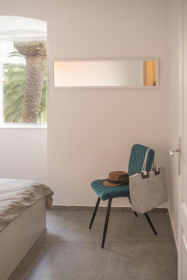 Apartmani Stones Sutivan I Ngoại thất bức ảnh