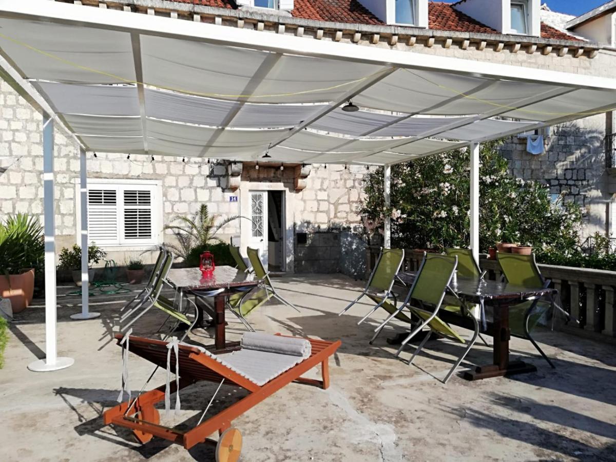 Apartmani Stones Sutivan I Ngoại thất bức ảnh
